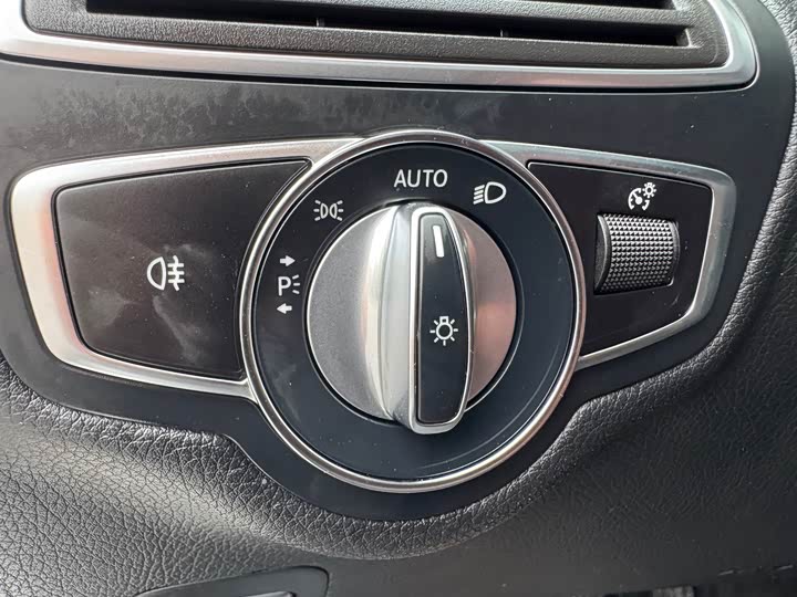 Mercedes-Benz C-Class рестайлинг C 200 L стиль — фото 14