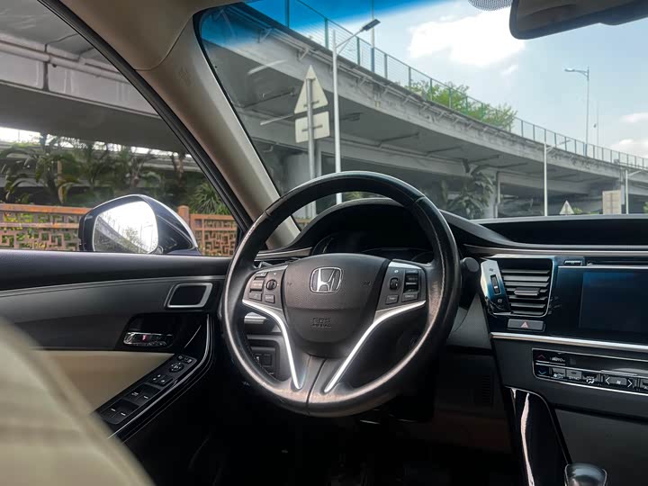 Honda Spirior — фото 30