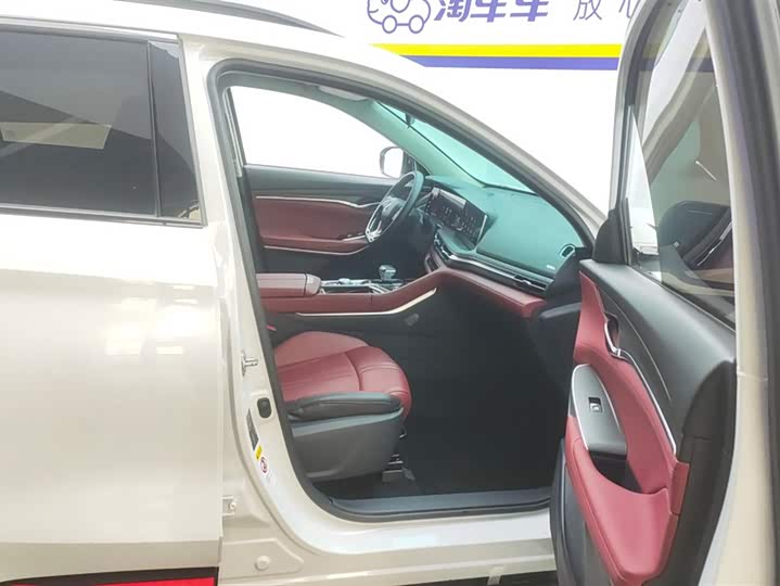 Changan CS75 PLUS 2021 2.0 T AT — фото 8