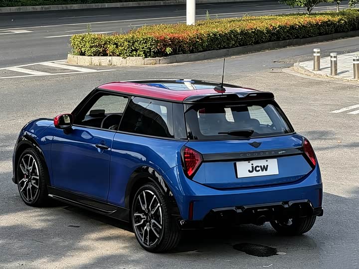 MINI Hatch — фото 4