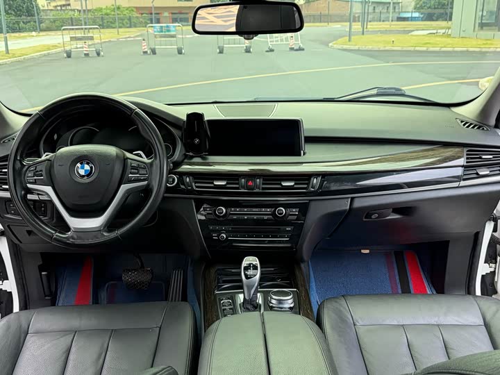 BMW X5 2017 x Drive 35i Leading — фото 6