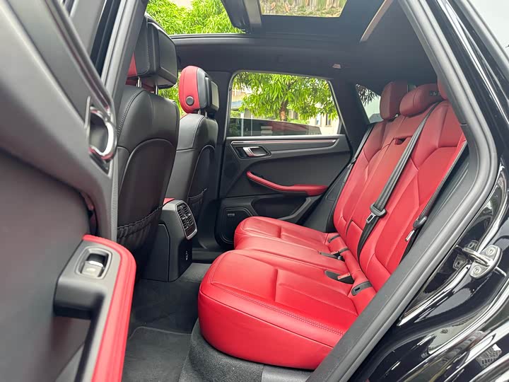 Porsche Macan 2023 Macan 2.0 T — фото 26
