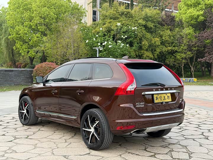 Volvo XC60 2016 T 5 AWD — фото 13