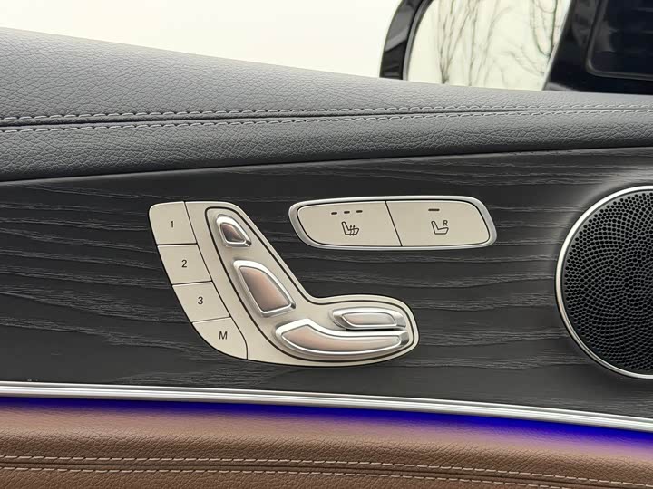 Mercedes-Benz E-Class 2020 E 300 L — фото 10