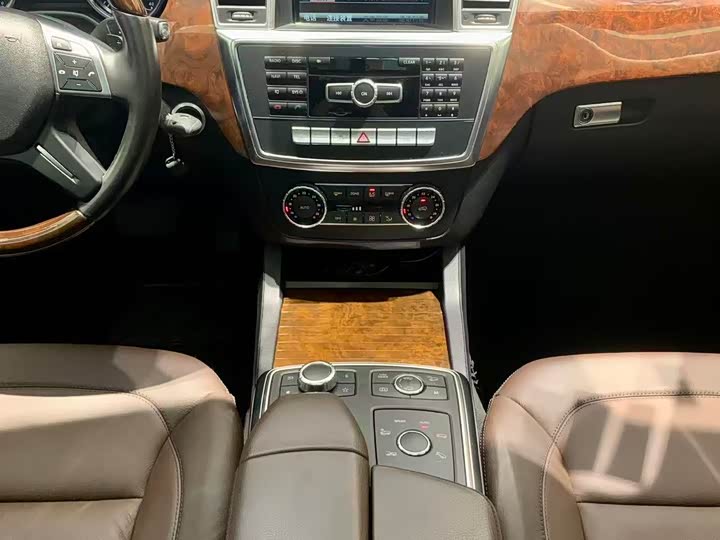 Mercedes-Benz M-Class 2015 ML 400 4 MATICLuxury — фото 10