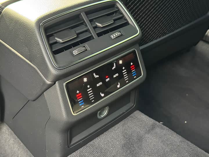 Audi A6L 2020 45 TFSI quattro — фото 19