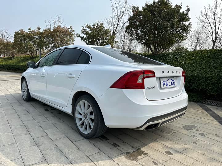 Volvo S60 2015 S 60 L 2.0 T — фото 10