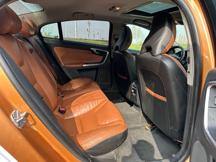 Volvo S60 2015 S 60 L 2.0 T — фото 15