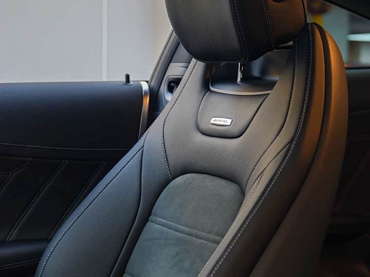 Mercedes-Benz C-Class 2021 AMG C 63 — фото 14