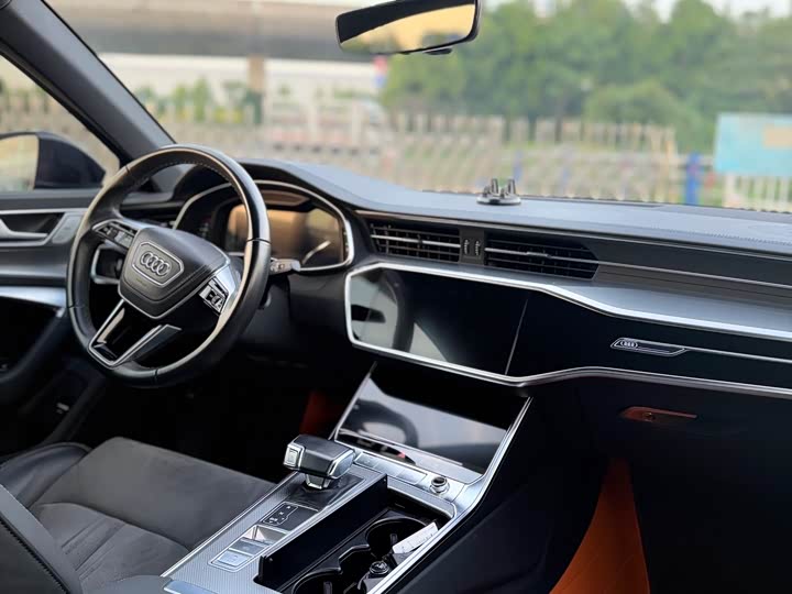 Audi A6L 40 TFSI люкс-динамик — фото 4