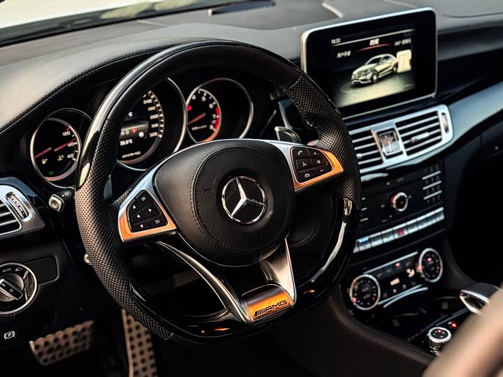 Mercedes-Benz CLS 2015 AMG CLS 63 4 MATIC — фото 22