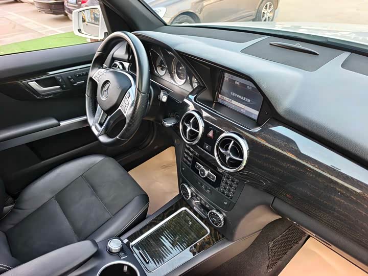 Mercedes-Benz GLK-Class 2015 GLK 260 4 MATIC — фото 16