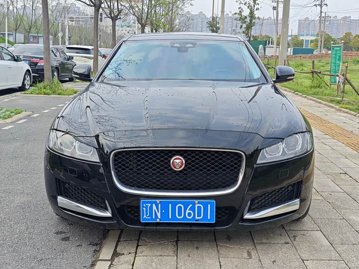 Jaguar XFL 2017 XFL 2.0 T 200 PS — фото 2