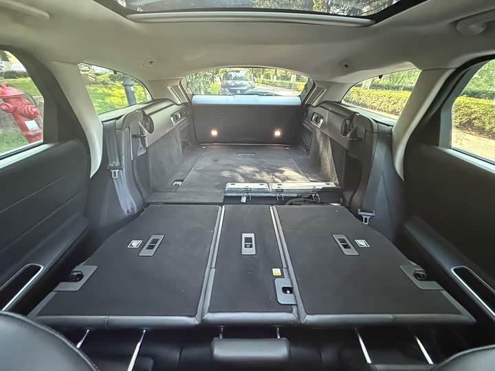 Jaguar XF 2018 XF Sportbrake 2.0 T 250 PS 2 WD — фото 36