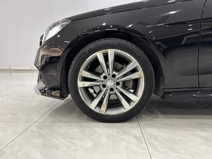 Mercedes-Benz E-Class 2015 E 200 L Sport — фото 15