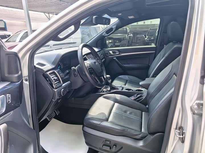 Ford Everest — фото 4