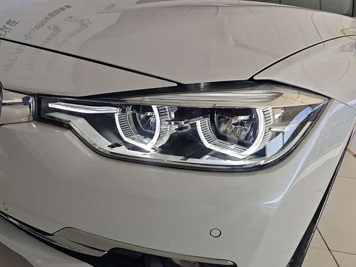 BMW 3-Series 2018 320 Li Leading — фото 26