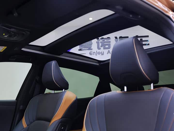 Toyota Sport 2023 2.4 T Sport Cross HEV 4 WD — фото 28