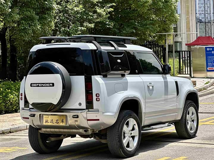 Land Rover Defender — фото 14