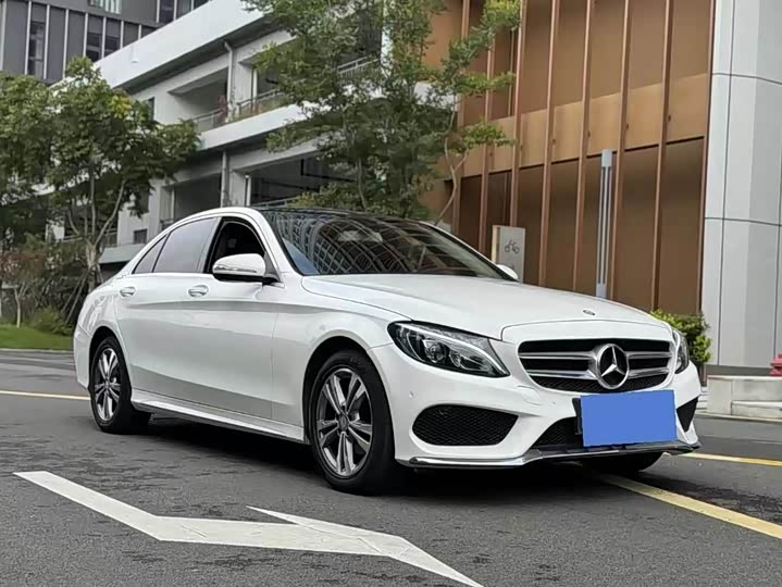 Mercedes-Benz C-Class 2016 C 200 L Sport — фото 3