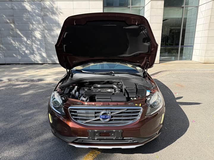 Volvo XC60 2016 T 5 AWD — фото 16