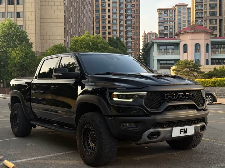 RAM Trucks 2022 6.2 T TRX — фото 2