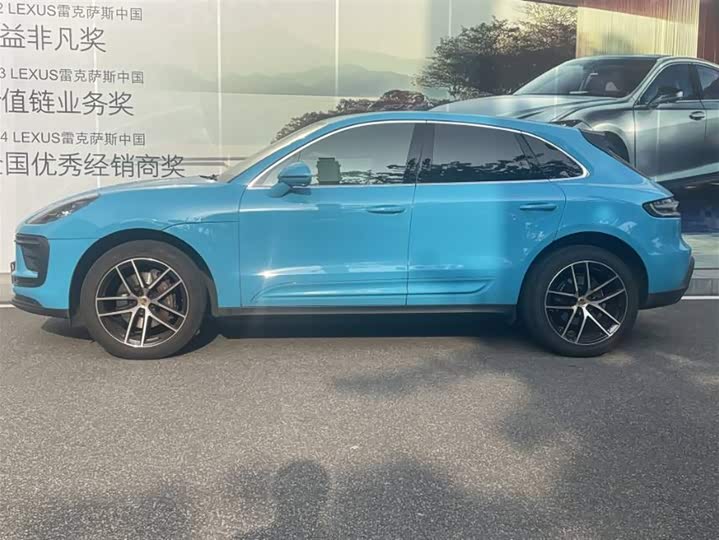 Porsche Macan 2022 Macan 2.0 T — фото 3