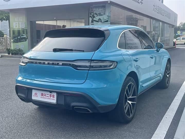 Porsche Macan 2022 Macan 2.0 T — фото 8