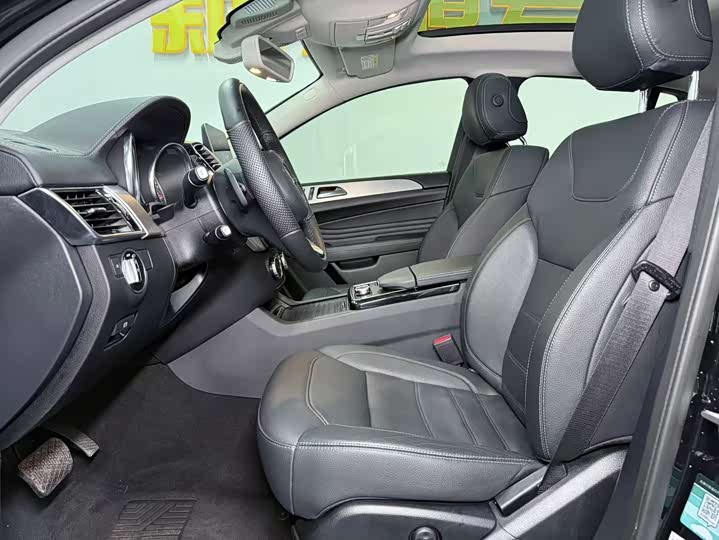 Mercedes-Benz GLE 2018 GLE 320 4 MATIC SUV — фото 8