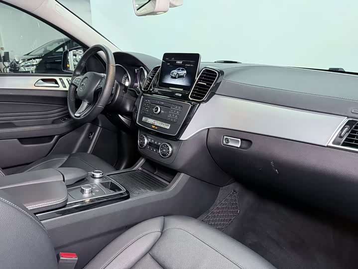Mercedes-Benz GLE 2018 GLE 320 4 MATIC SUV — фото 11