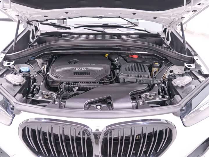 BMW X1 2020 s Drive 20 Li — фото 22