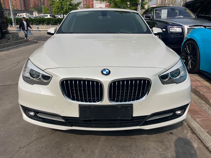 BMW 5-Series 2014 528i Leading — фото 2