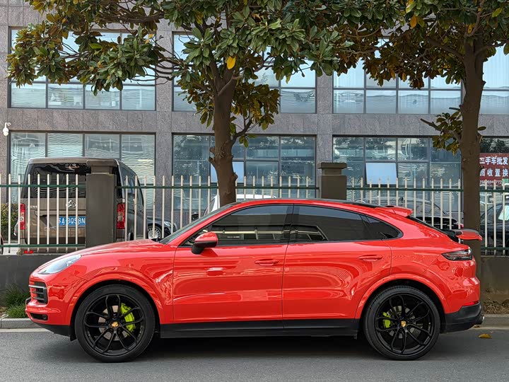 Porsche Cayenne 2019 Cayenne Coupé 3.0 T — фото 3