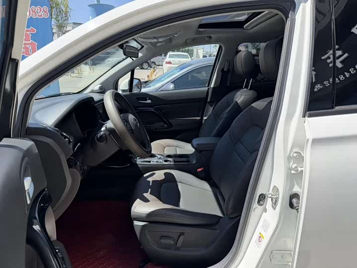 Trumpchi GS4 2017 235 T AT 2 WD — фото 7