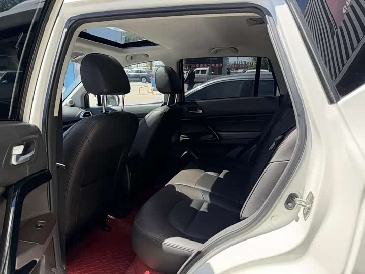 Trumpchi GS4 2017 235 T AT 2 WD — фото 10