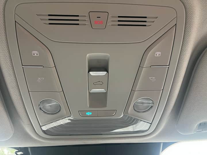 Hongqi HS5 2023 2.0 T Pro — фото 31