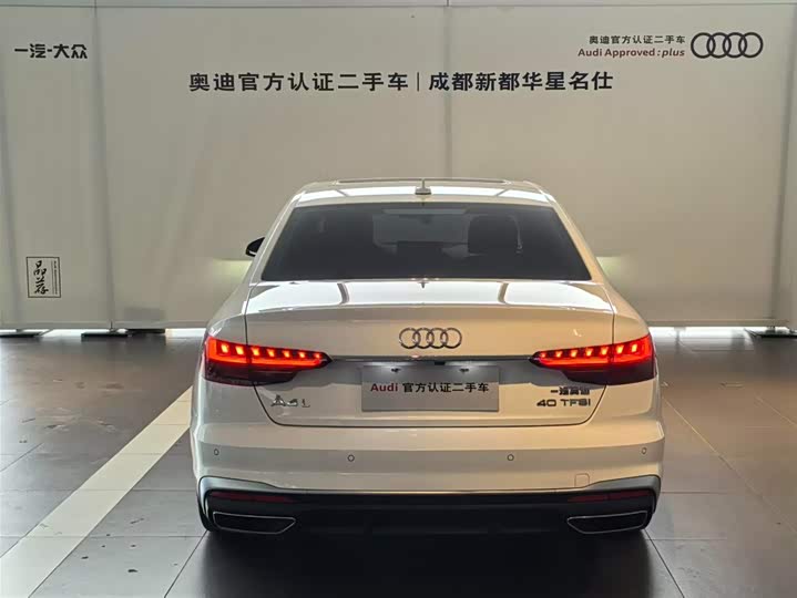 Audi A4L 2022 40 TFSI — фото 3