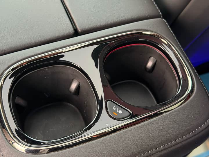 Trumpchi M8 2023 400 T — фото 17