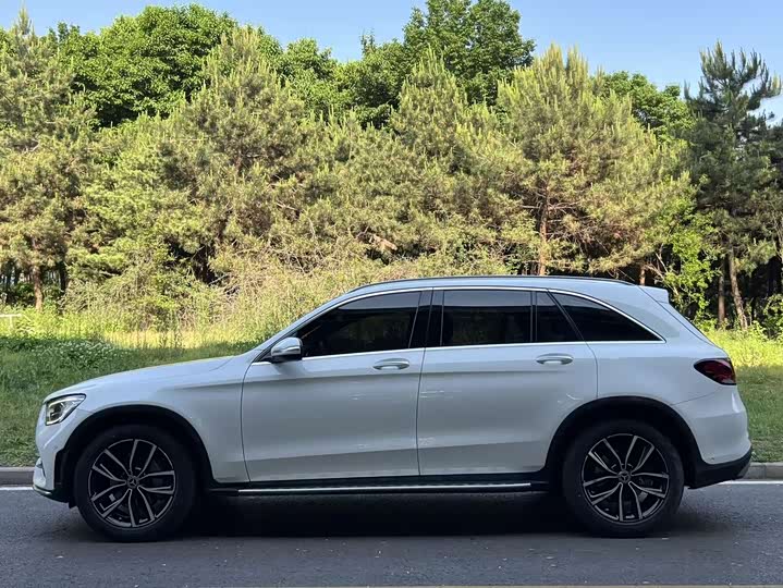 Mercedes-Benz GLC 2020 GLC 300 L 4 MATIC — фото 3