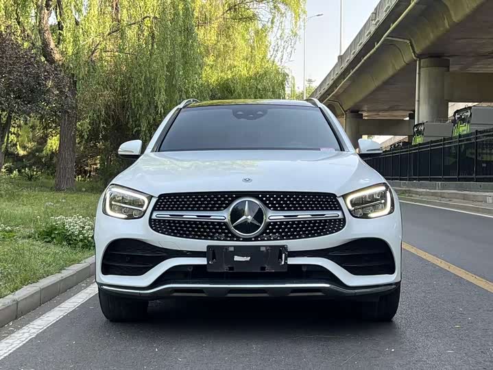 Mercedes-Benz GLC 2020 GLC 300 L 4 MATIC — фото 2