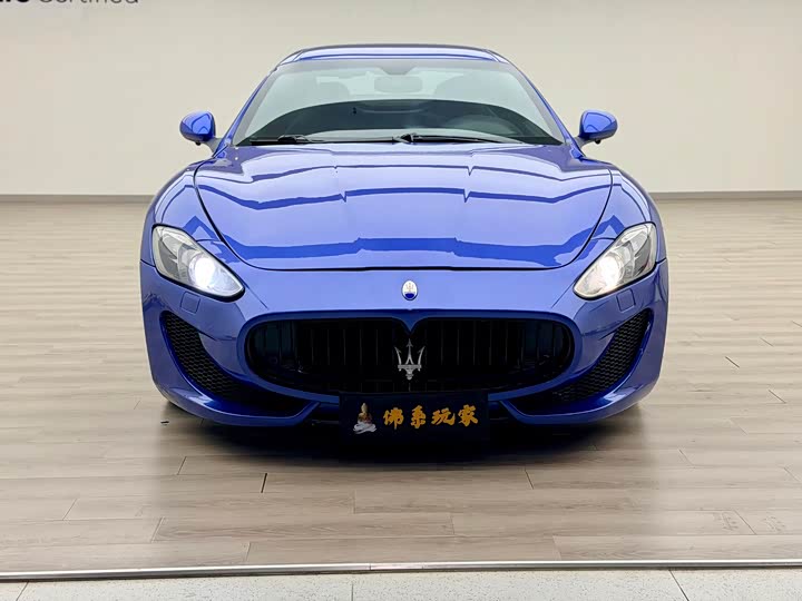 Maserati Gran 2013 4.7 L Sport Automatic — фото 2