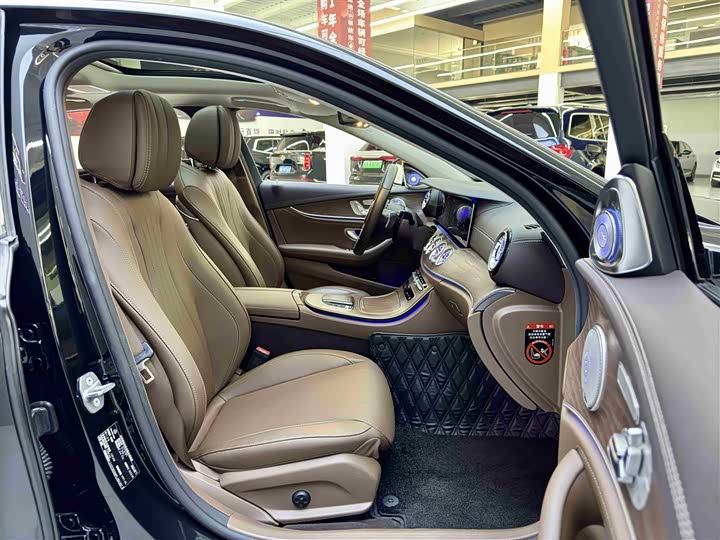 Mercedes-Benz E-Class 2023 E 300 L Luxury — фото 4