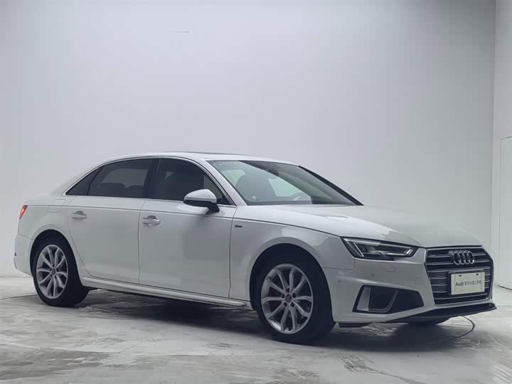 Audi A4L 2019 40 TFSI VI — фото 6