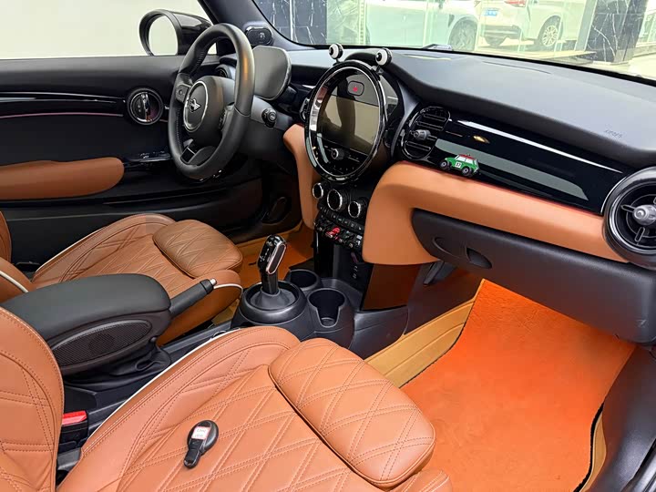 MINI Hatch — фото 15
