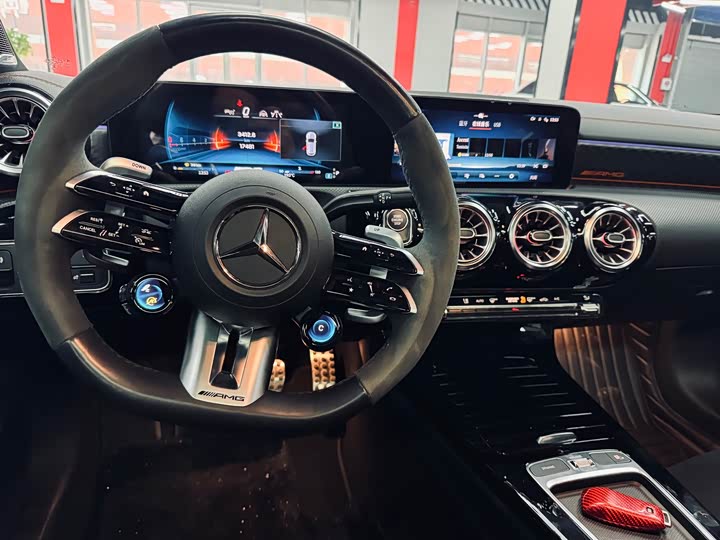 Mercedes-Benz A-Class 2024 AMG A 45 S 4 MATIC+ — фото 31
