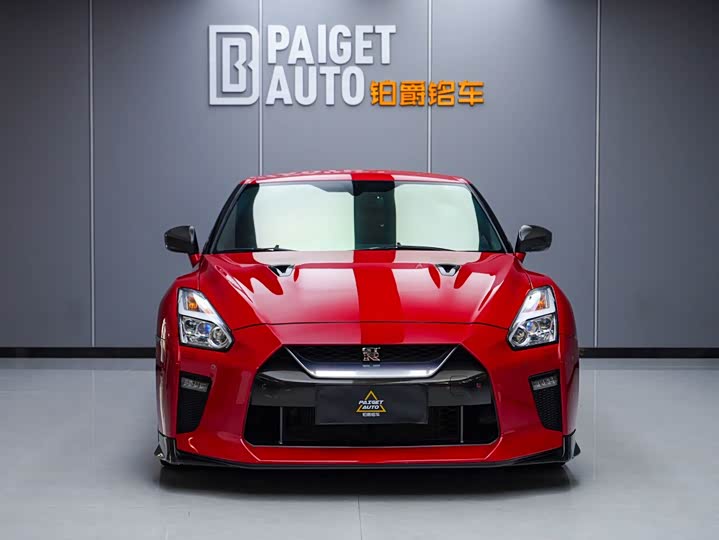 Nissan GT-R 2017 3.8 T — фото 1