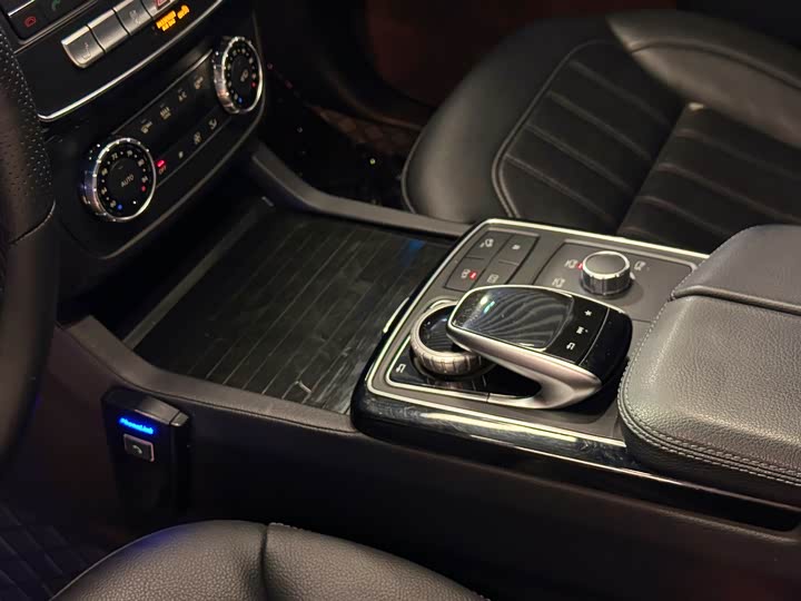 Mercedes-Benz GLS 2018 GLS 450 — фото 18