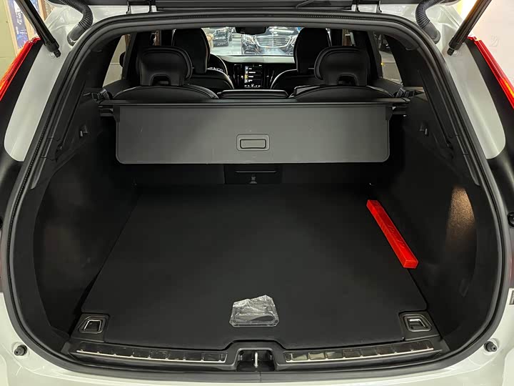 Volvo XC60 2020 T 5 4 WD — фото 9