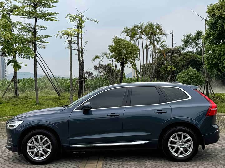 Volvo XC60 2021 T 5 4 WD — фото 8