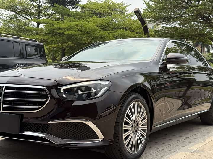 Mercedes-Benz E-Class 2021 E 300 L Luxury — фото 7